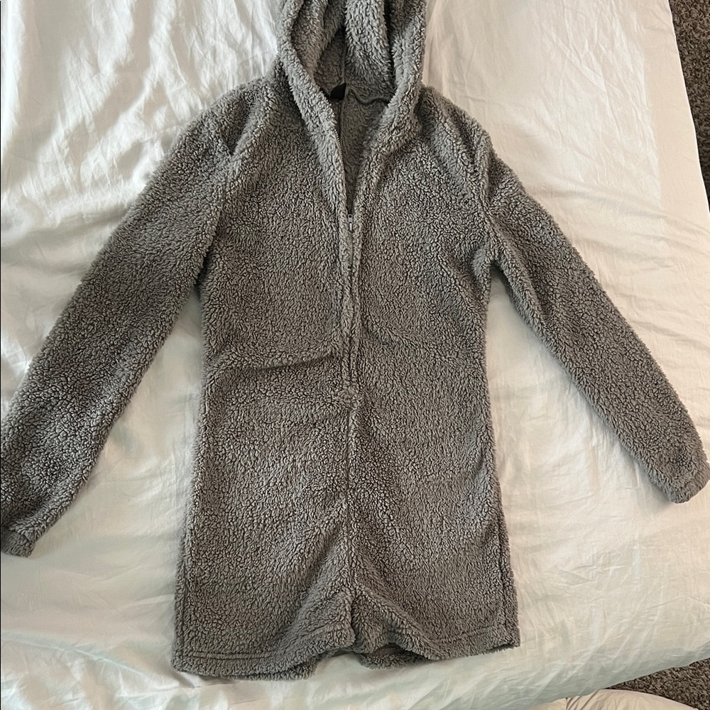 Cozy Gray Hooded Fleece Jacket